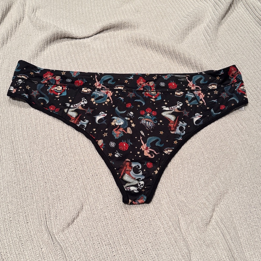 Torrid Curve Mermaid Thong size 5